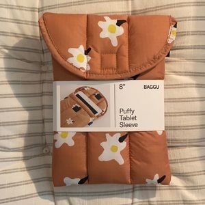 Baggu 8” Puffy Tablet Sleeve